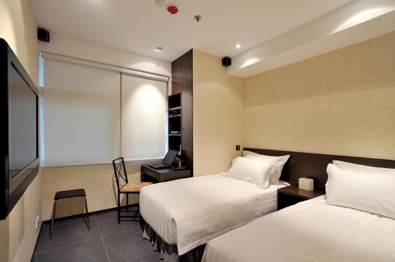 Mingle With The Star Hotel Hong Kong Exterior photo